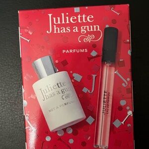 Eau de Parfum Set - White and Red